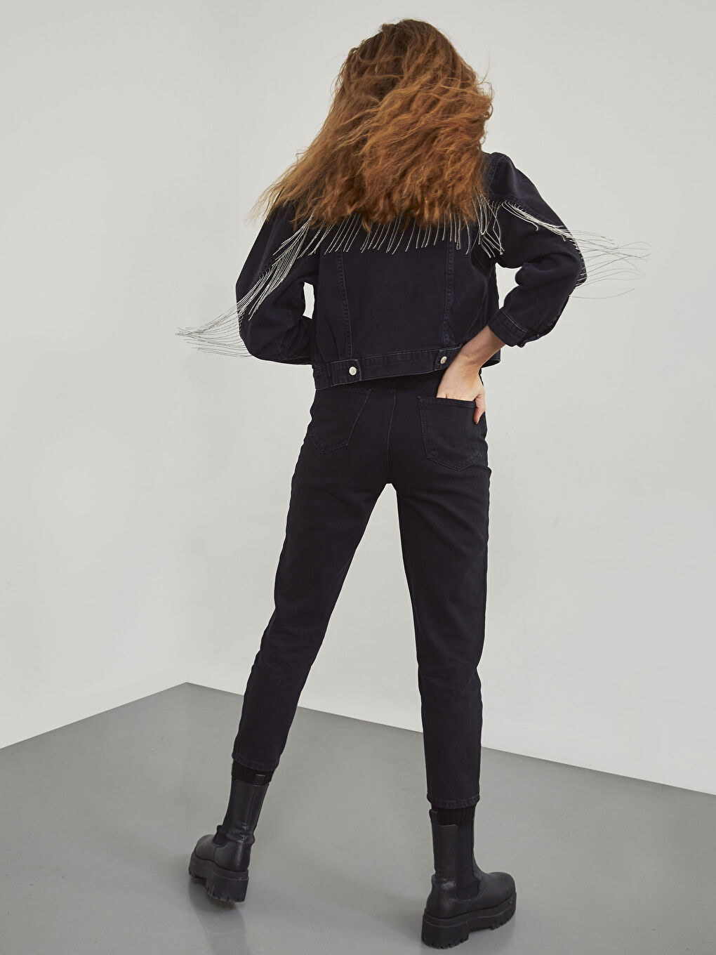 جينز نسائي واسع ومريح-4