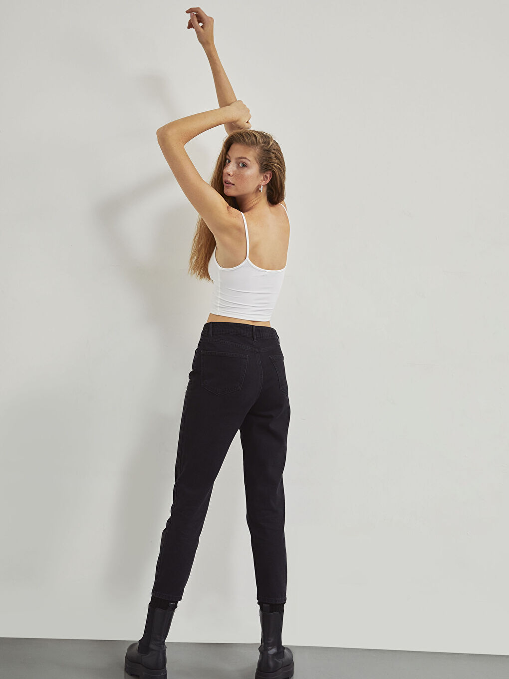 جينز نسائي واسع ومريح-6