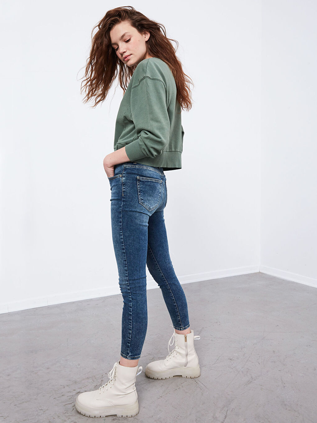 جينز سكيني فيت للسيدات عطارد-1