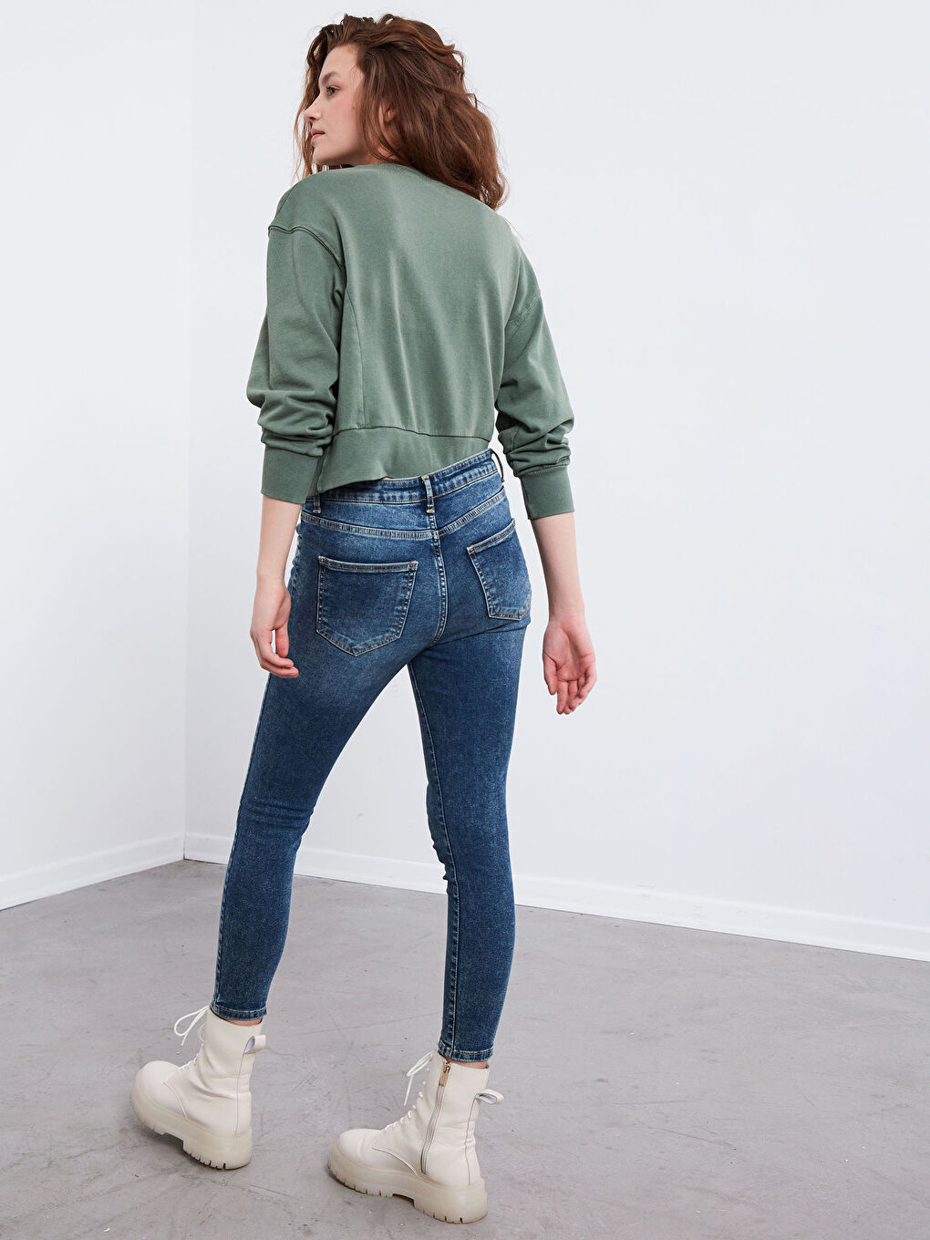 جينز سكيني فيت للسيدات عطارد-4