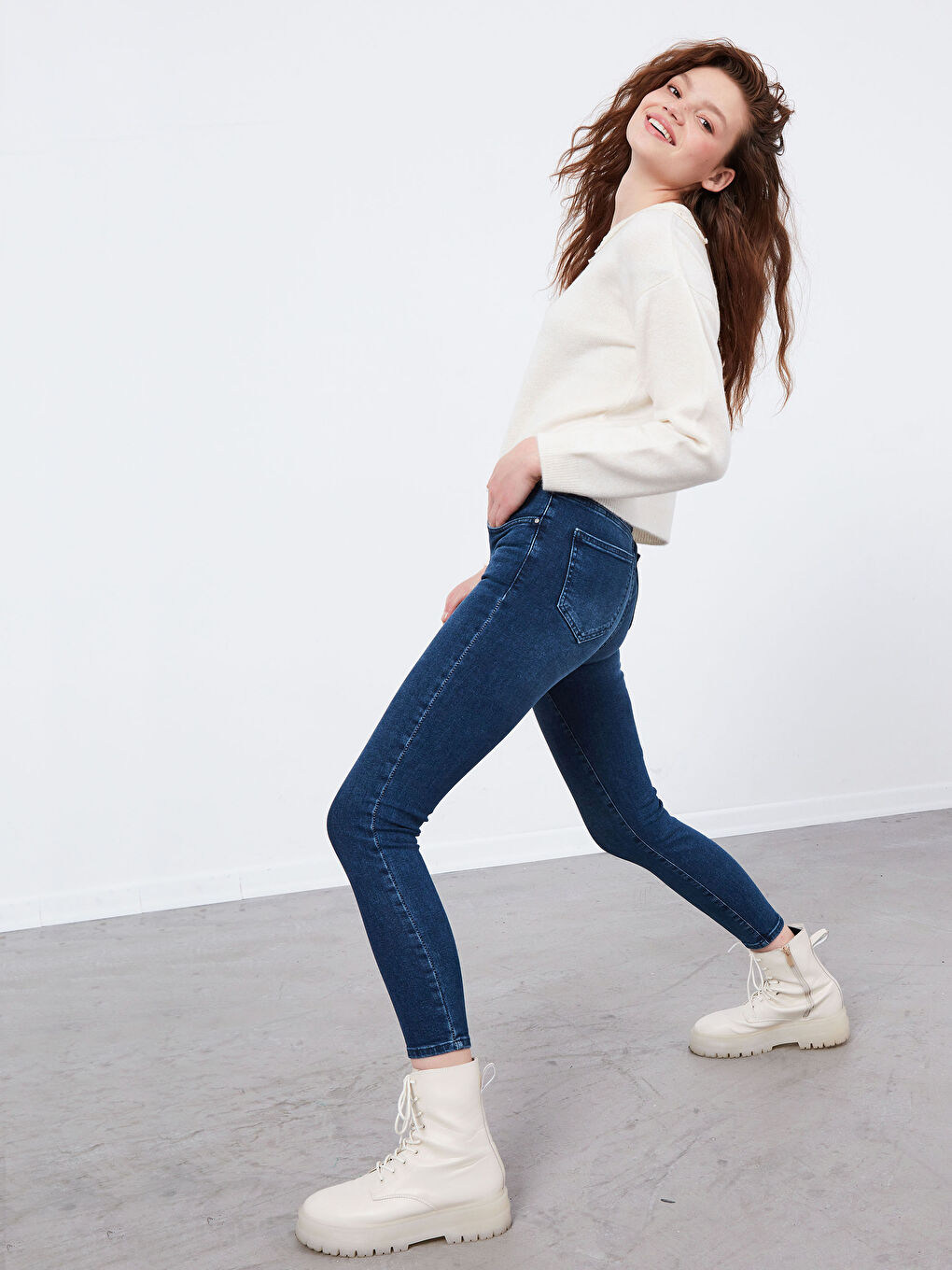 Mercury Skinny Fit Women's Jeans-4