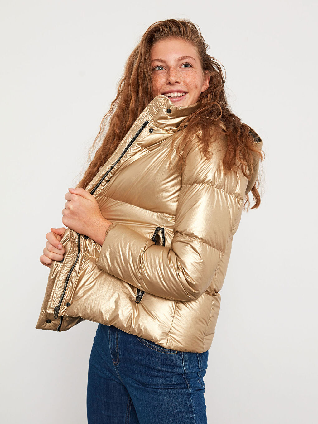 Sarı Kapüşonlu Şişme Mont-1