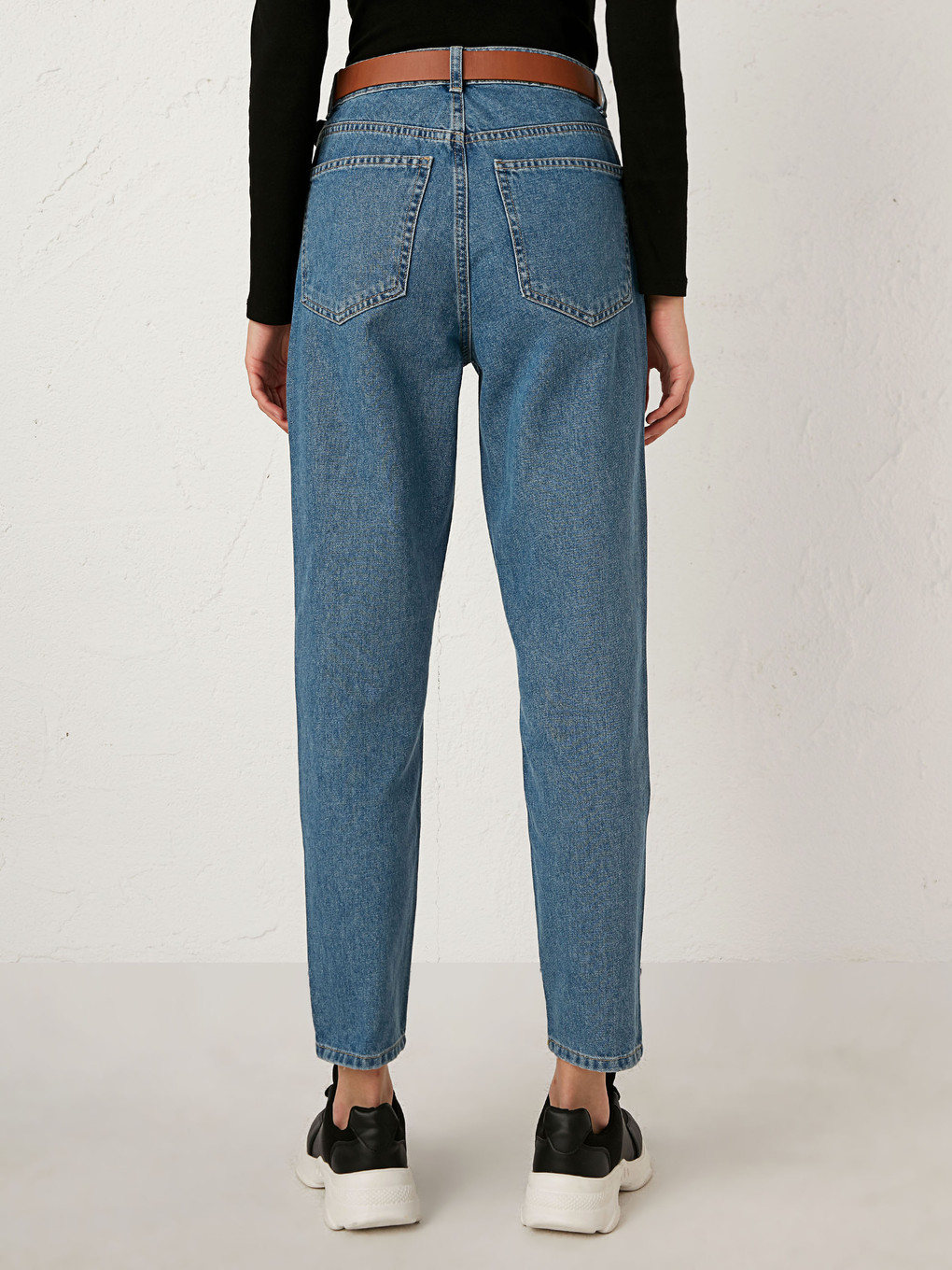 İndigo Kemerli Mom Jean Pantolon-1