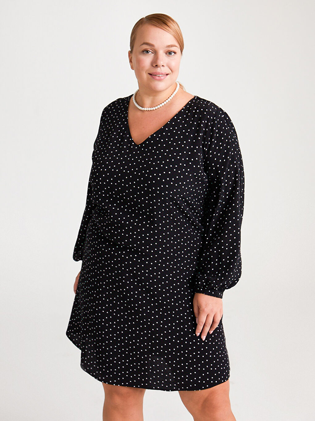 Siyah V Yaka Krep Elbise-1