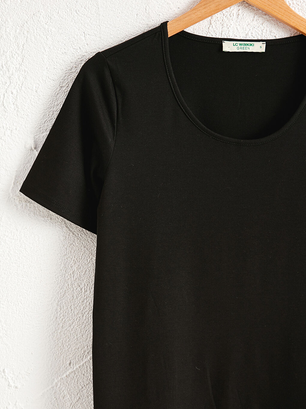 Siyah Düz Bisiklet Yaka Tişört-2