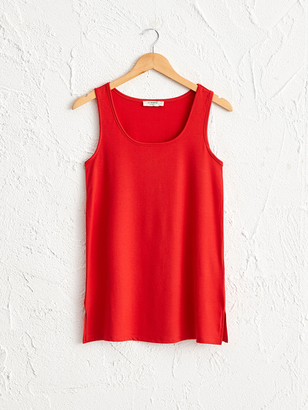 Kırmızı Düz Bisiklet Yaka Atlet