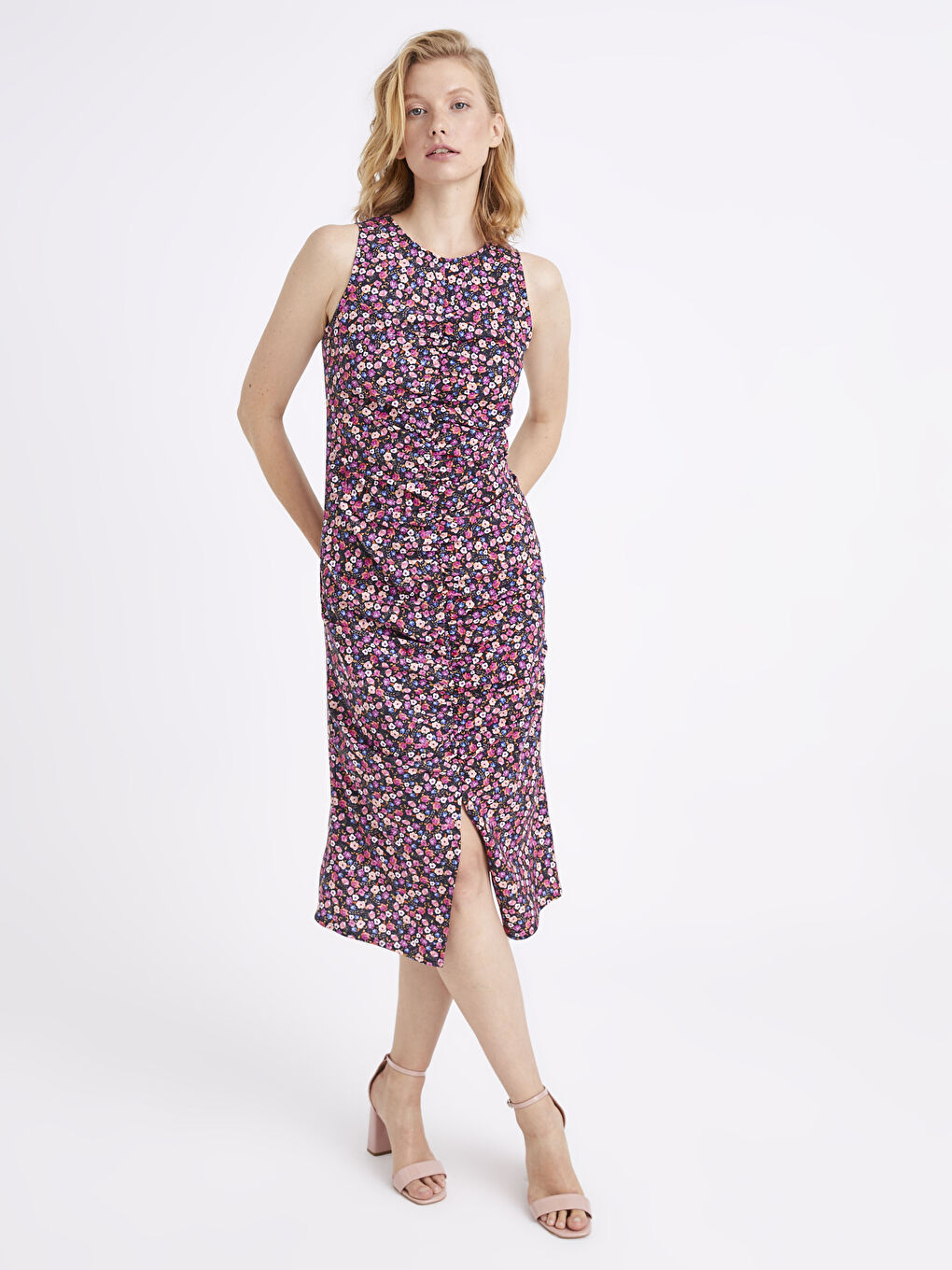 Pembe Çiçek Desenli Büzgülü Poplin Elbise