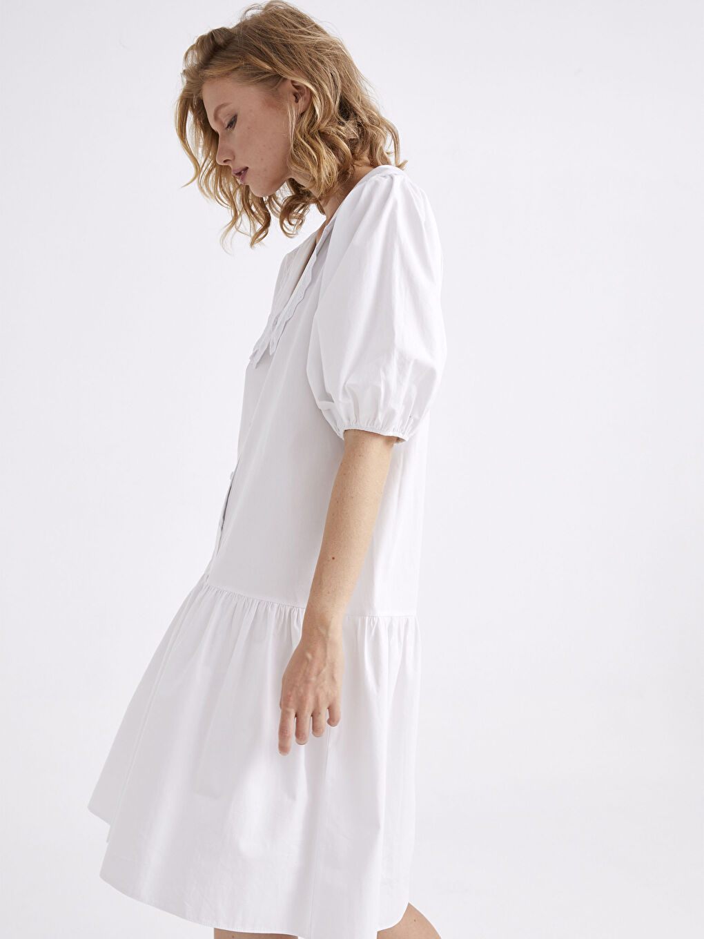 Beyaz Appleline Fisto Detaylı Poplin Elbise-5