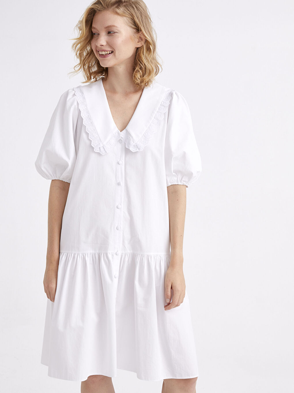 Beyaz Appleline Fisto Detaylı Poplin Elbise-9