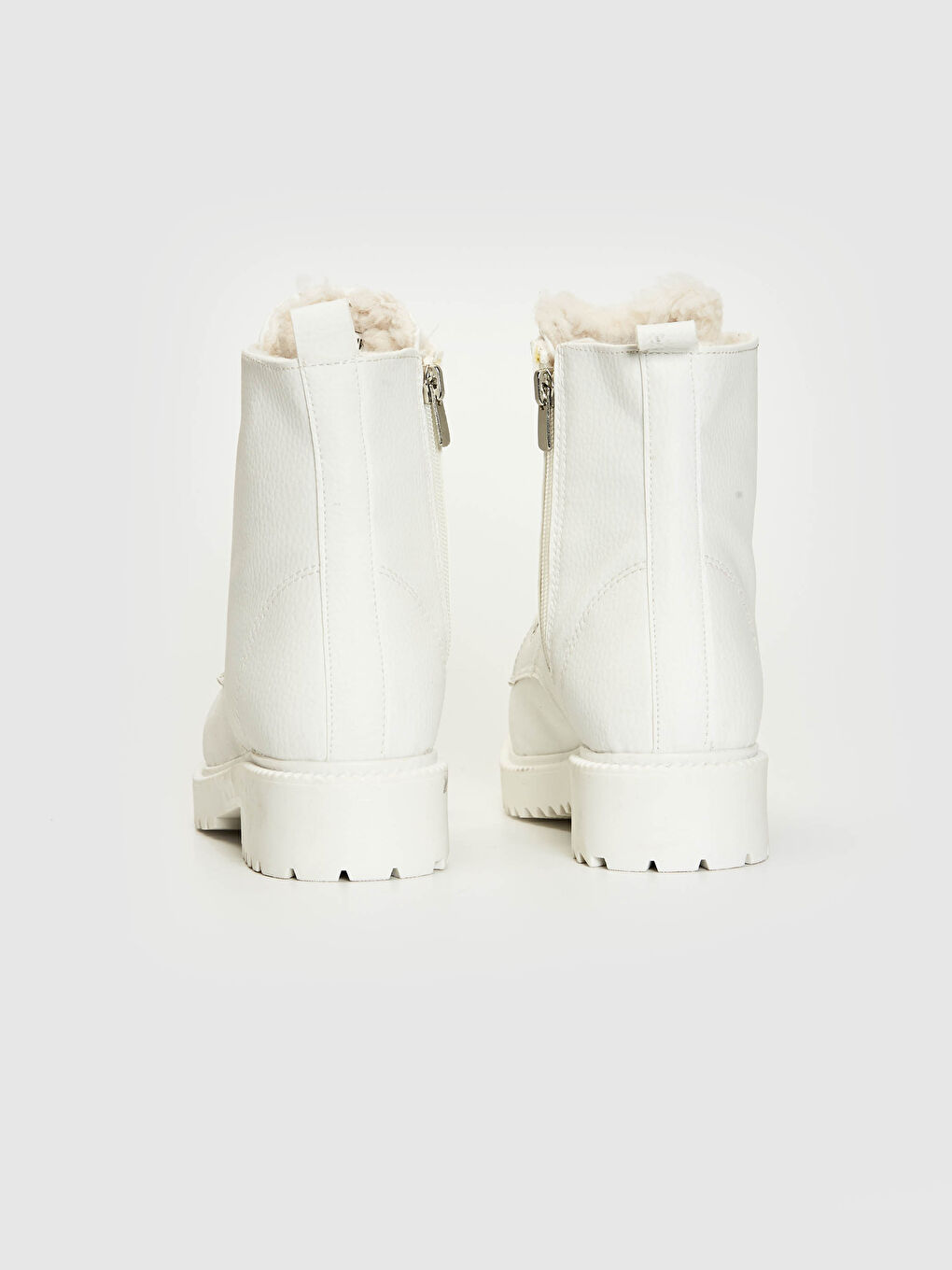 Beyaz Kürk Detaylı Bağcıklı Bot-4