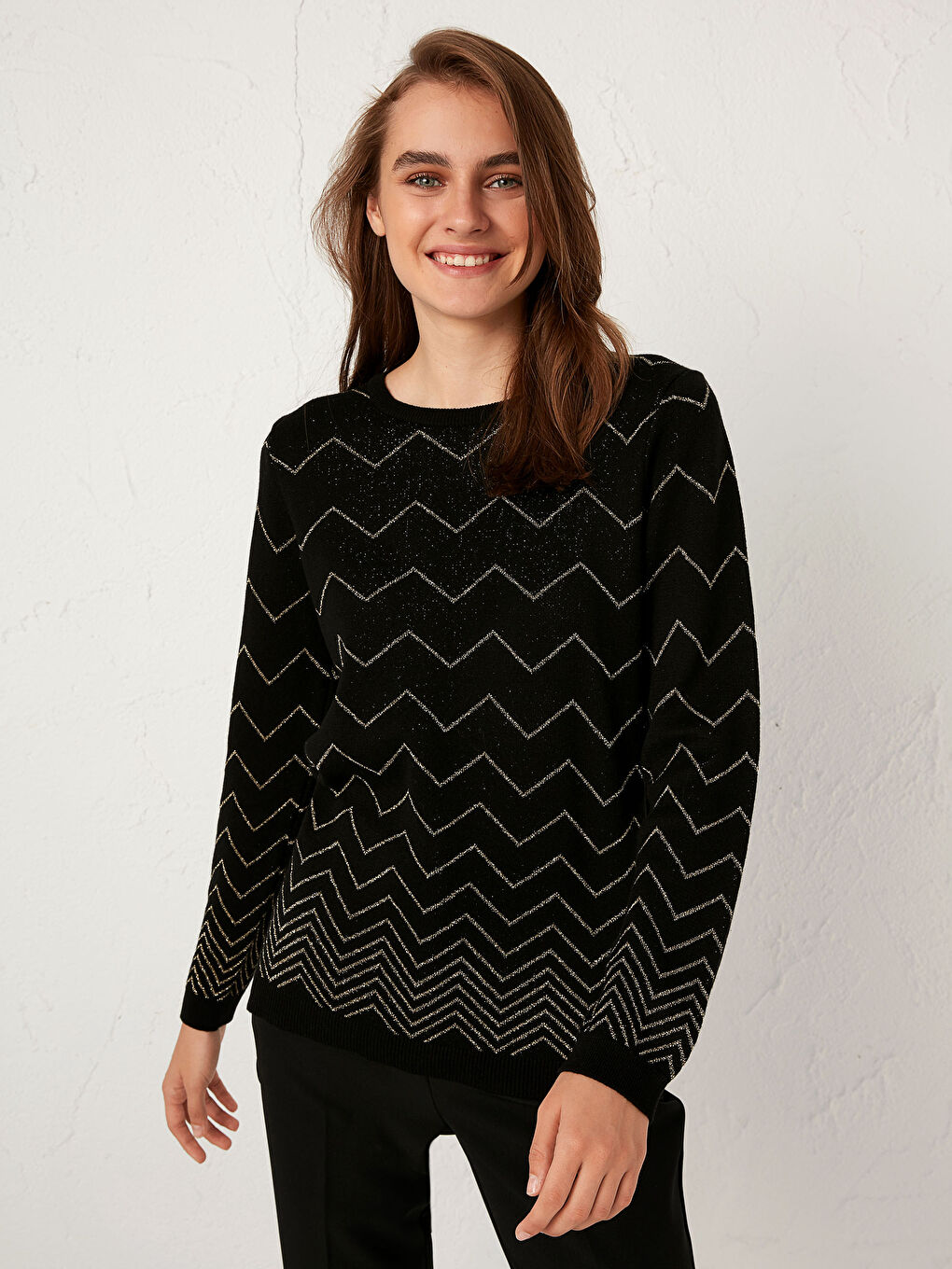 Siyah Çizgili İnce Triko Kazak-1