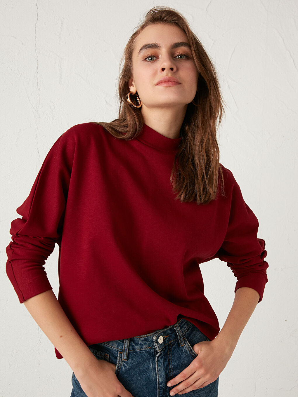 Kırmızı Dik Yaka Düz Uzun Kollu Kadın Tişört