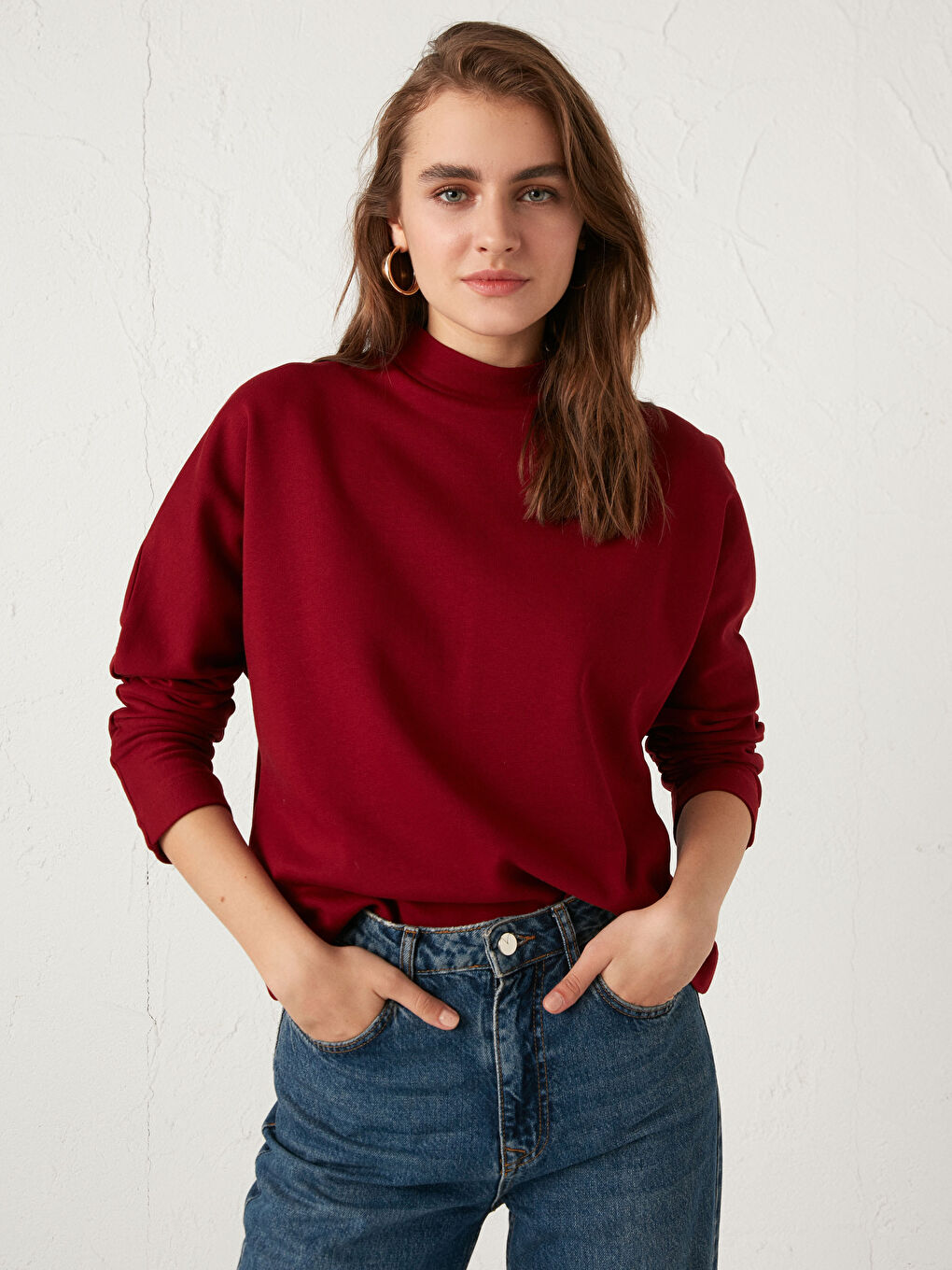 Kırmızı Dik Yaka Düz Uzun Kollu Kadın Tişört-1