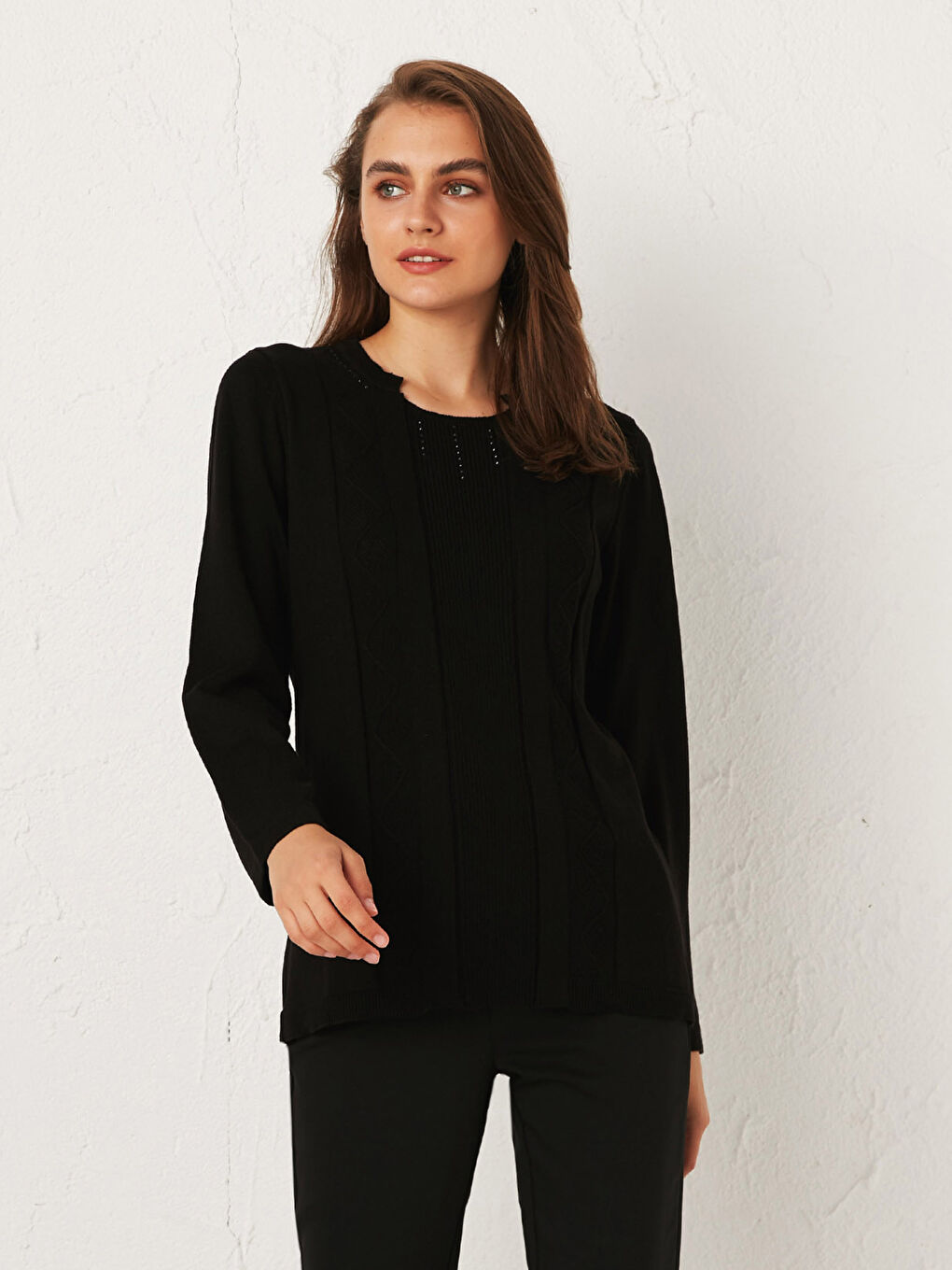 Self-Patterned and Neck Detailed Tricot Jumper