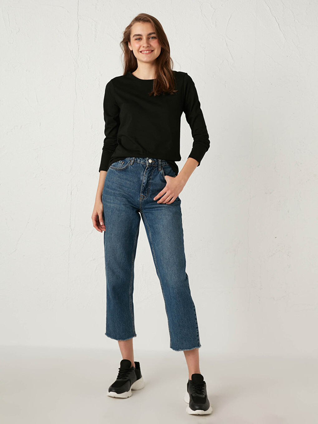 Crew Neck Long Sleeve Basic T-Shirt-2