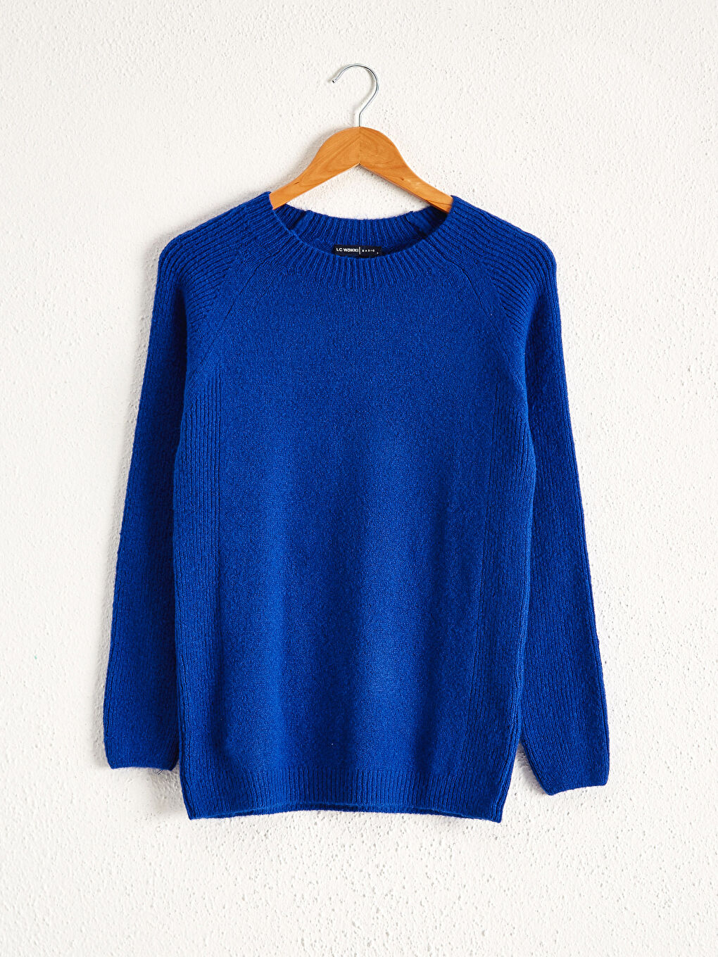 Pulover tricotat gros cu guler rotund