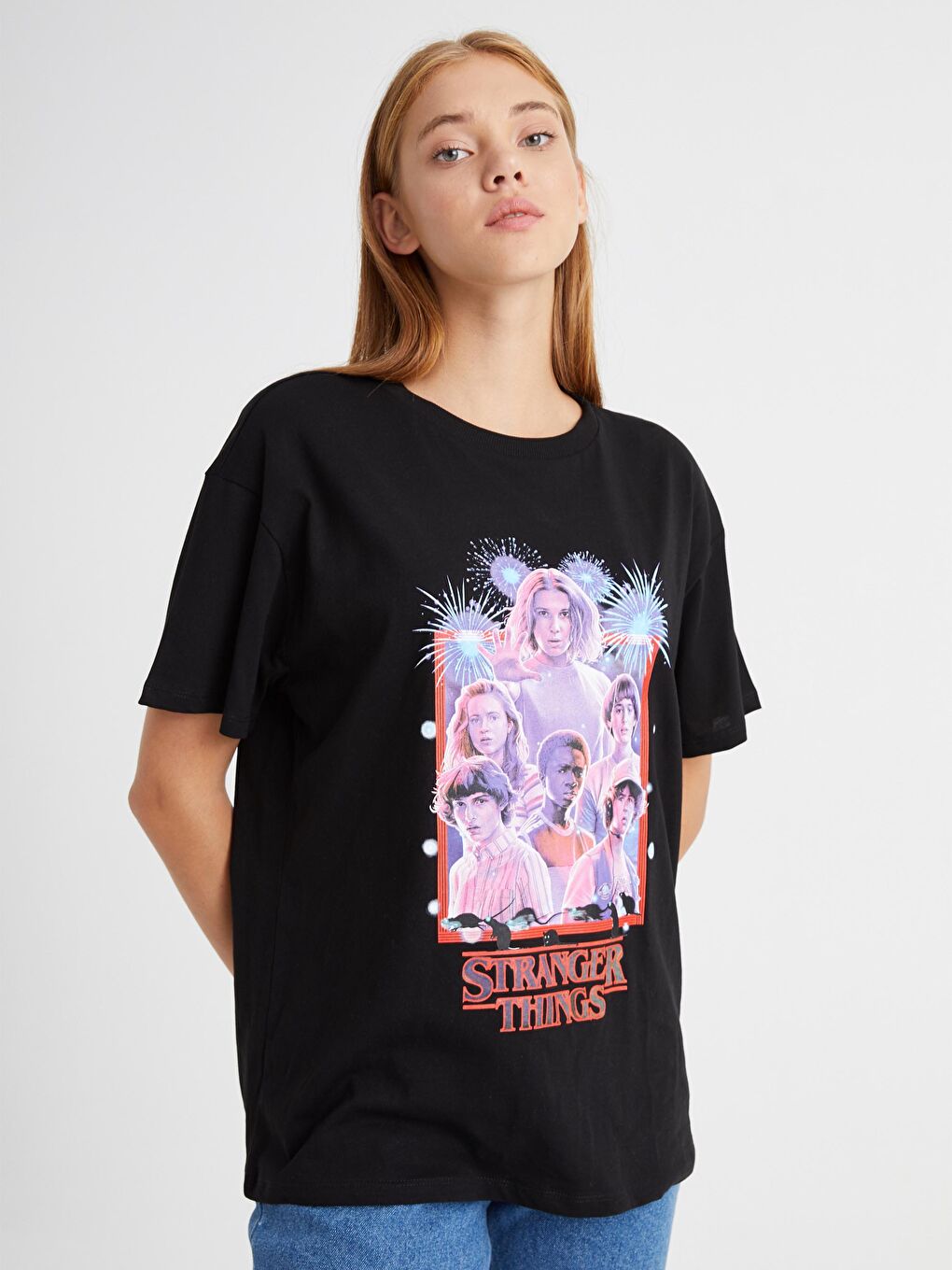 Siyah Stranger Things Baskılı Tişört-1