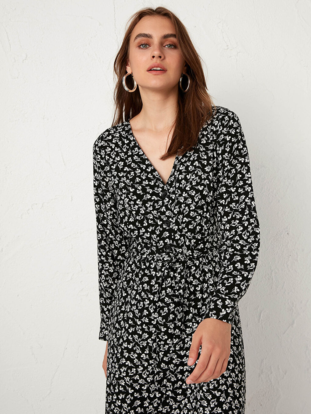 Siyah Kuşaklı Çiçek Desenli Poplin Elbise-2