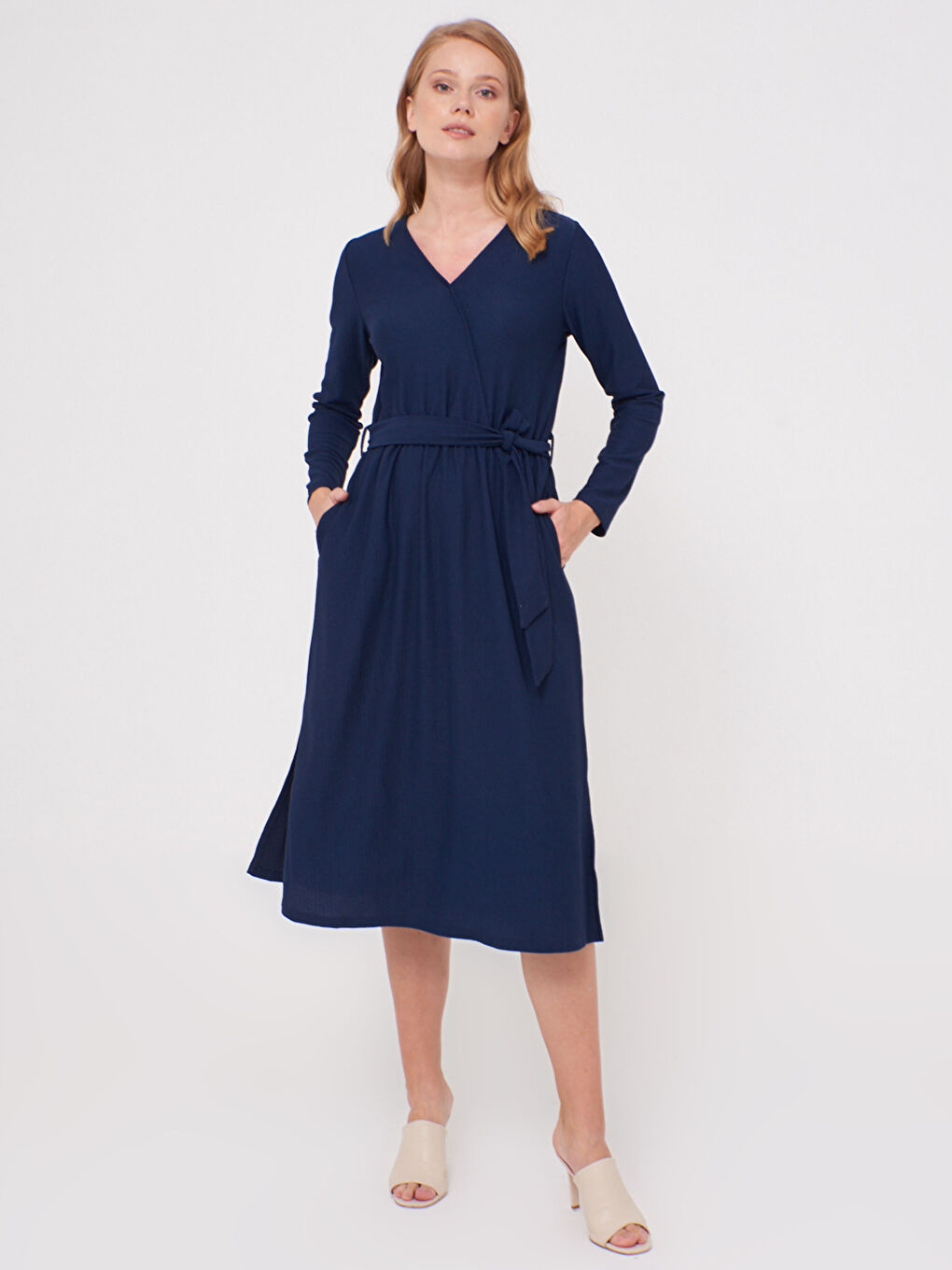 Lacivert Beli Bağlama Detaylı Elbise