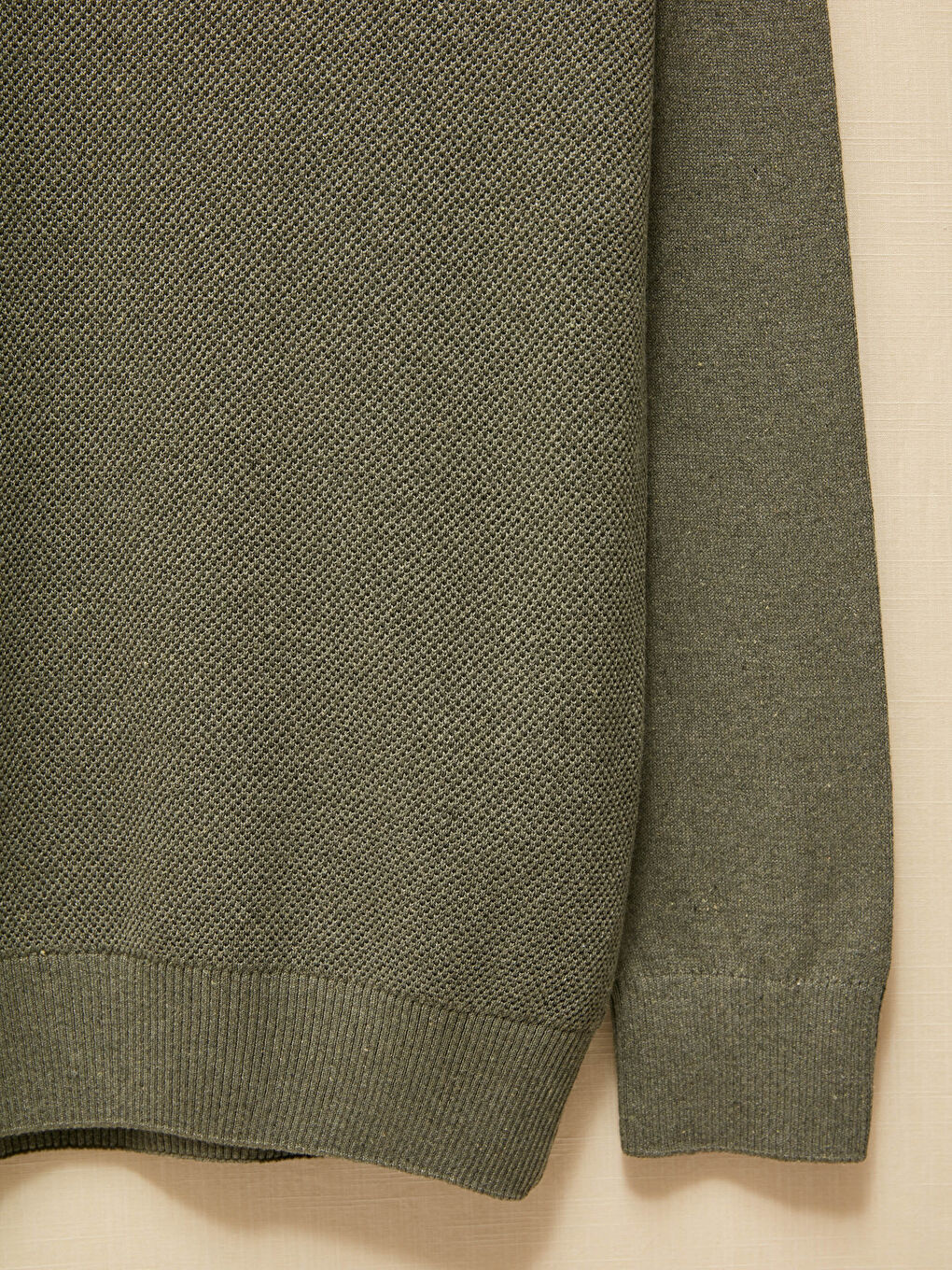 Nature Friendly Crew Neck Thin Knitwear Sweater-3