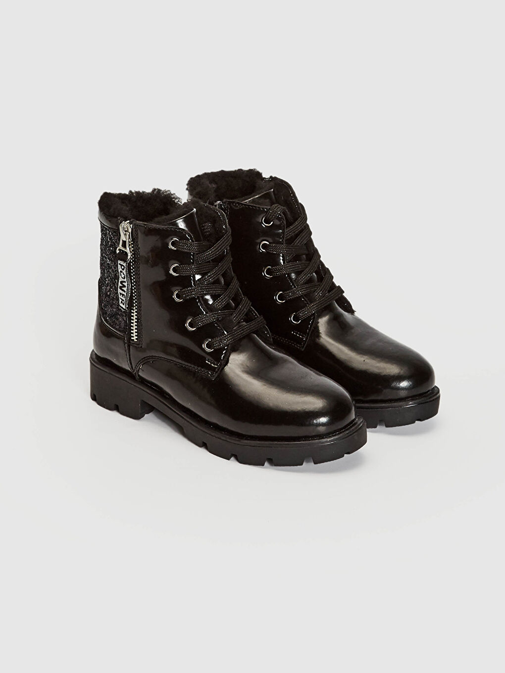 Siyah Kız Çocuk Bağcıklı Bot