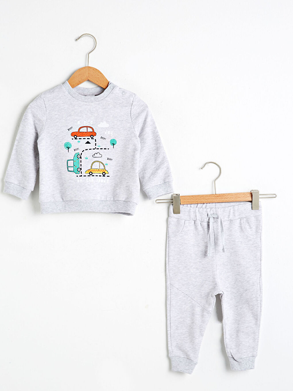 Комплект: Толстовка и спортивные штаны с принтом для мальчика