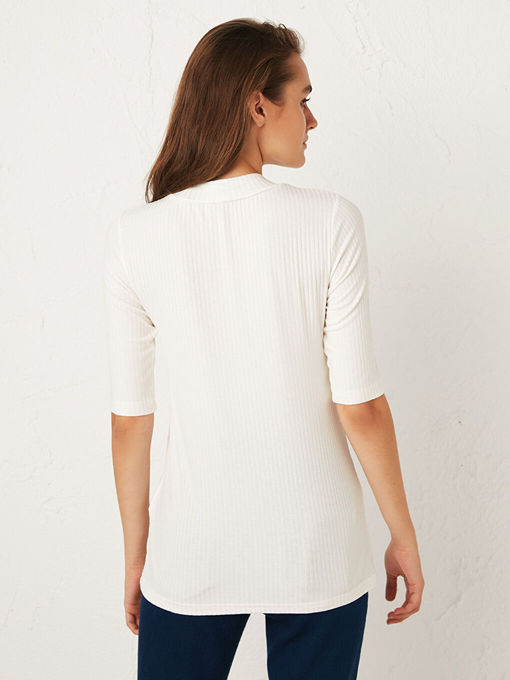 Ekru Standart Fit Kısa Kollu Kadın Düz Esnek Tişört-4