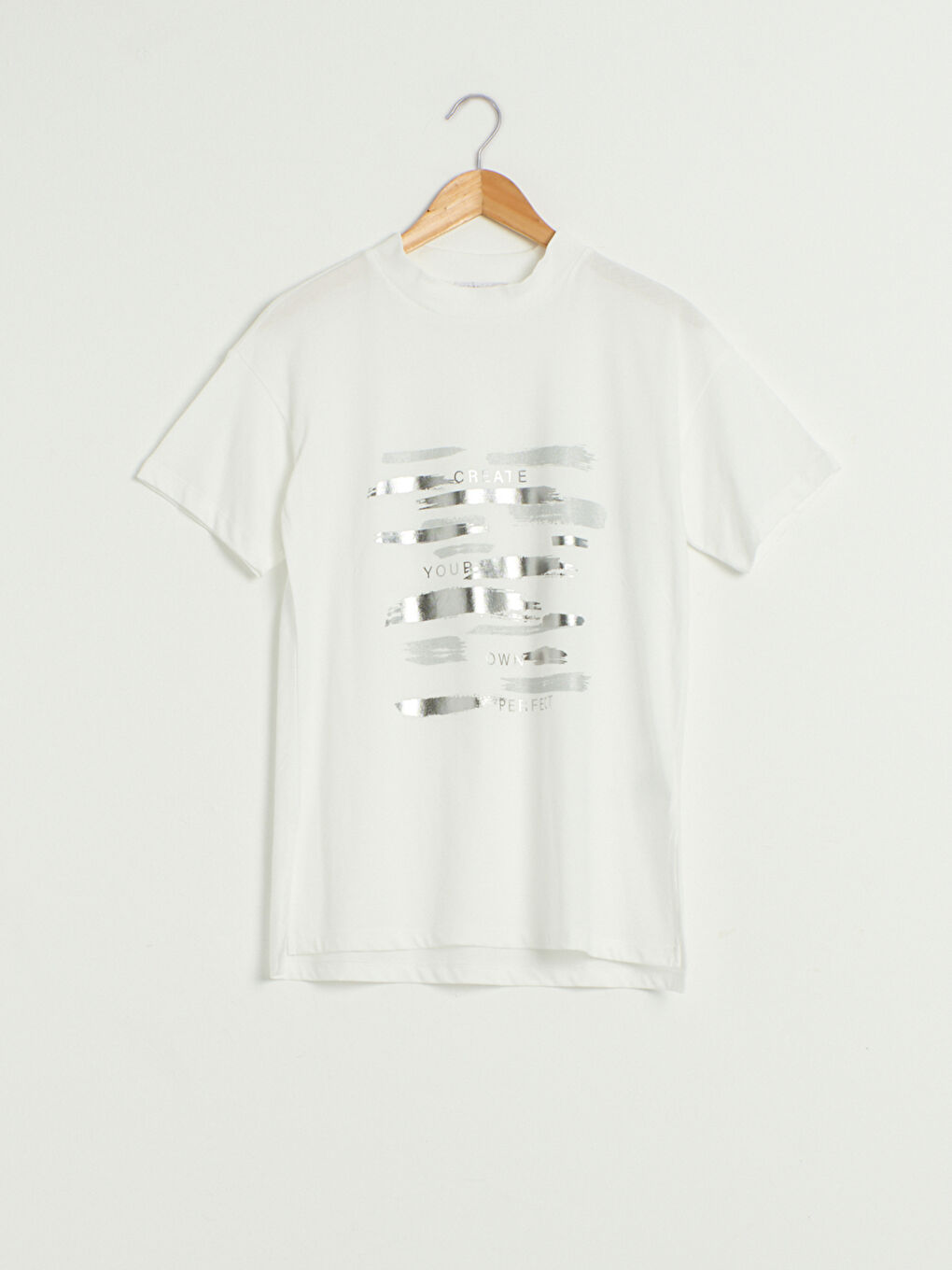 LCWAIKIKI Classic Shiny Printed T-Shirt -0WDU64Z8-FEW