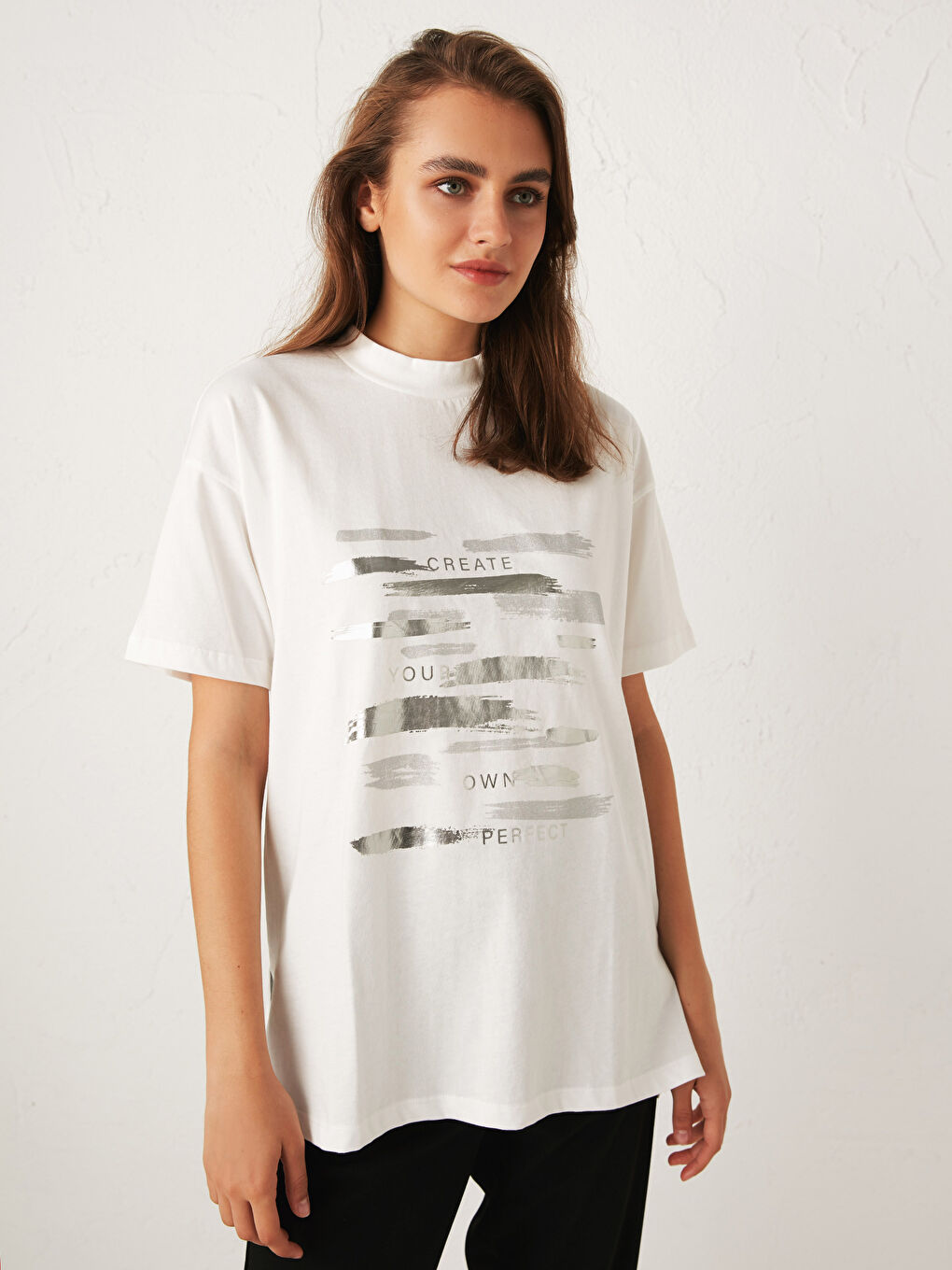 LCWAIKIKI Classic Shiny Printed T-Shirt -0WDU64Z8-FEW