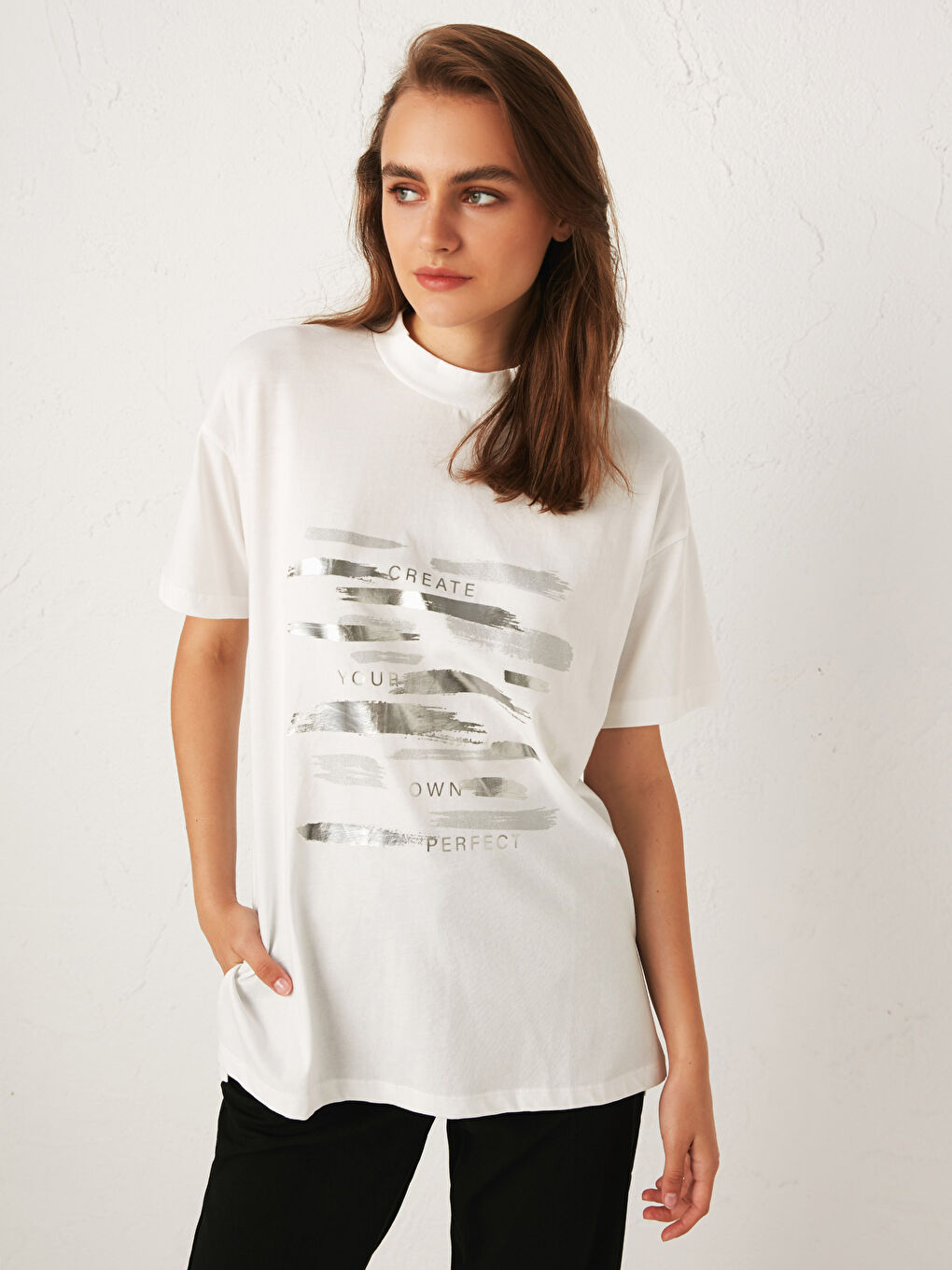 LCWAIKIKI Classic Shiny Printed T-Shirt -0WDU64Z8-FEW