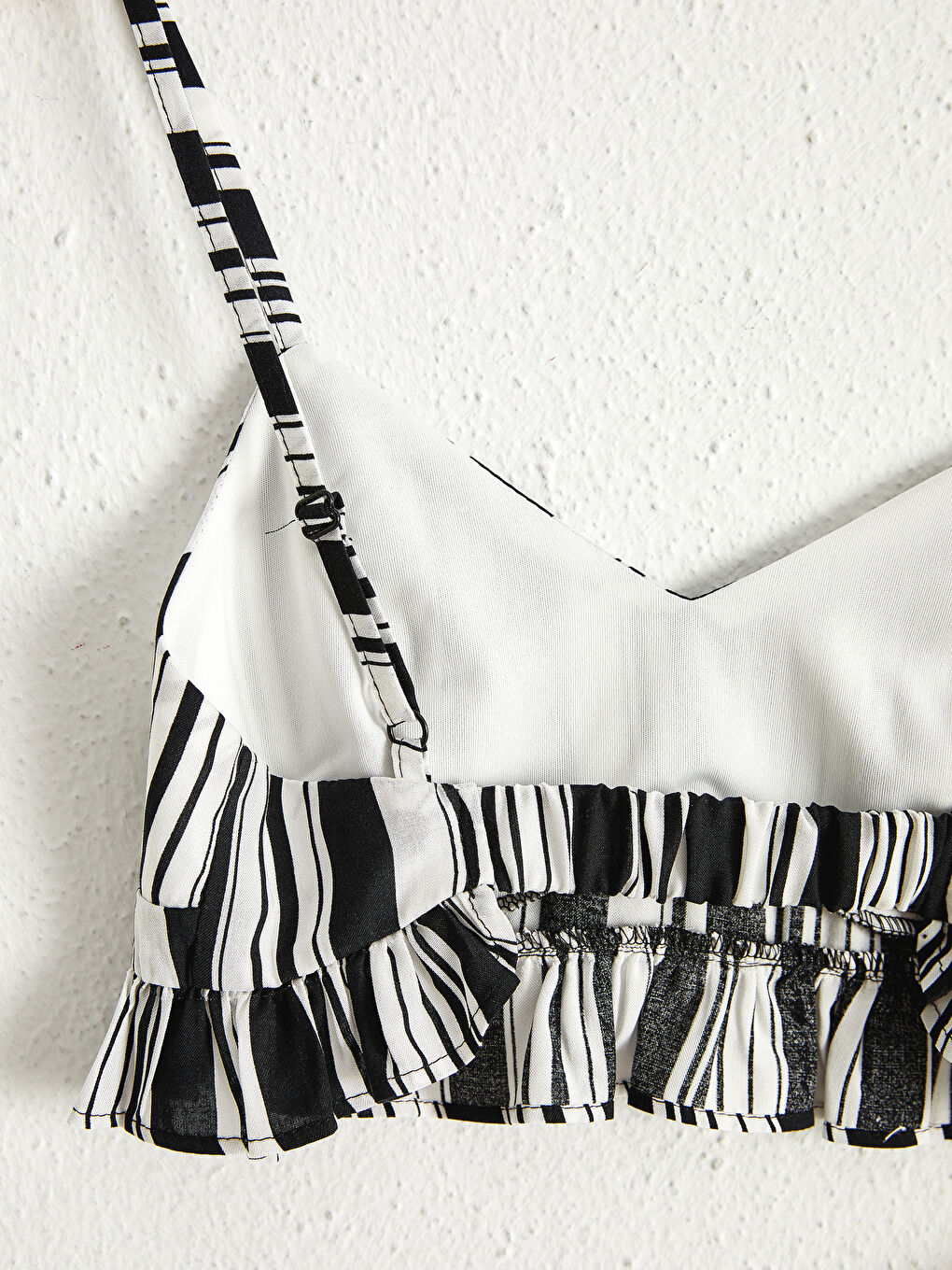 Siyah Çizgili Kruvaze Etek ve Crop Bluz-8