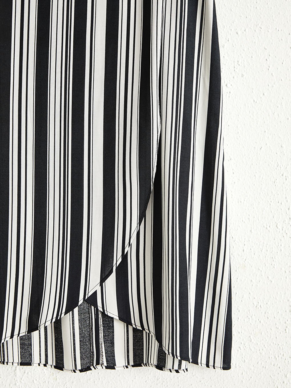 Siyah Çizgili Kruvaze Etek ve Crop Bluz-9