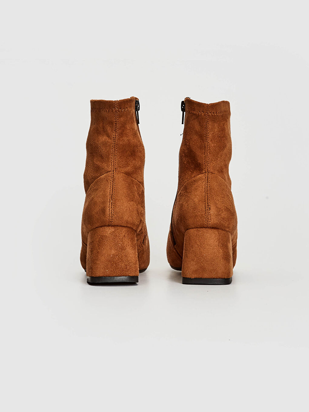 بوت نسائي بطول الكاحل من جلد شمواه-4