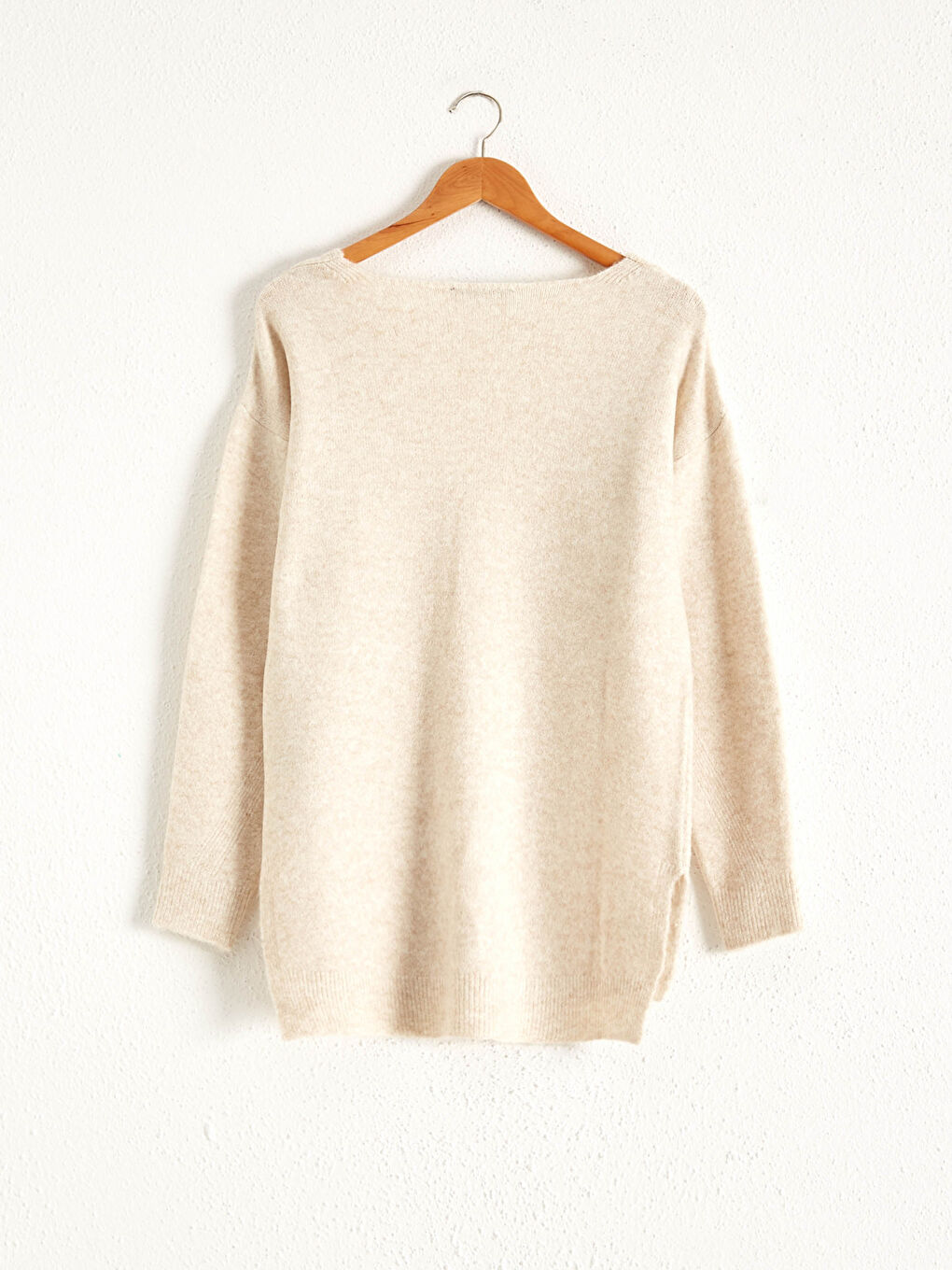 V-тәрізді жағалы кең трикотаж жемпір-1