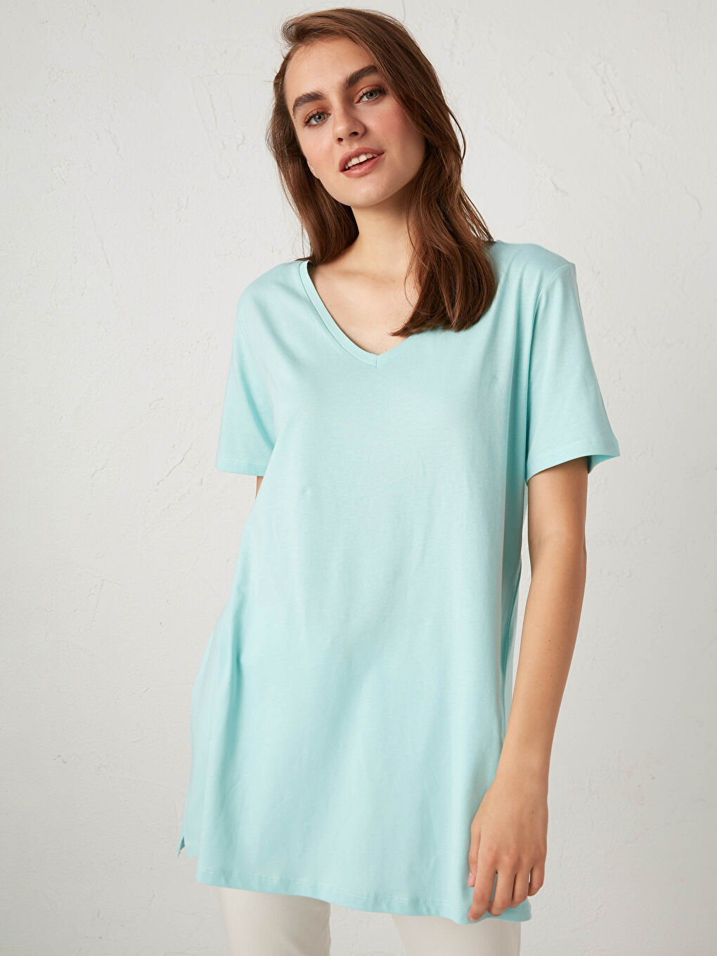 LCWAIKIKI Basic V-Ausschnitt Kurzarm T-Shirt für Damen -0WEA47Z8-QV7