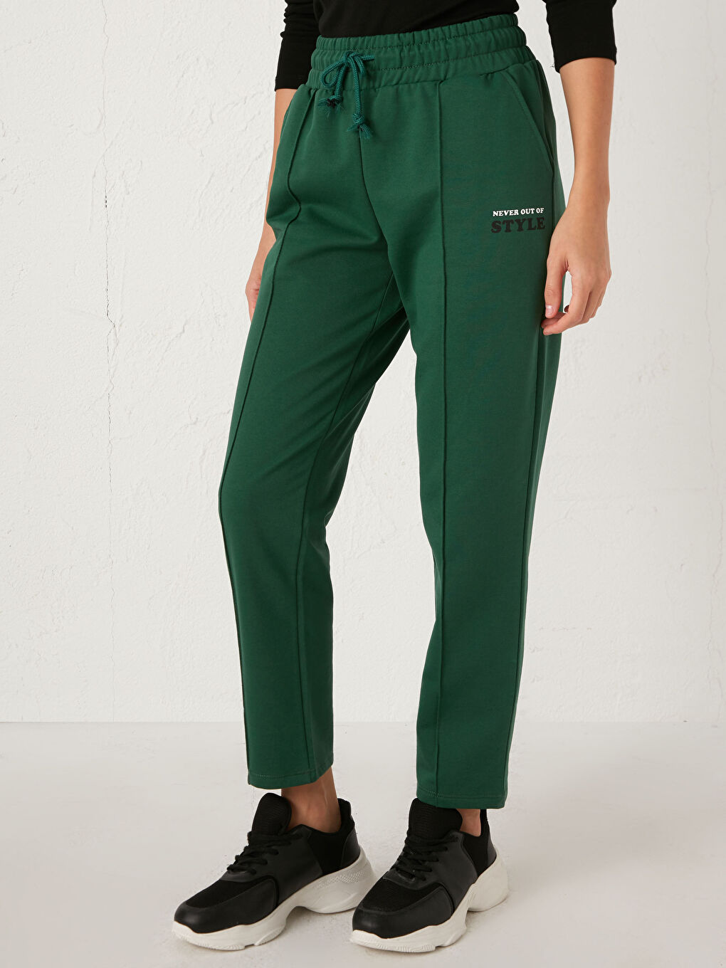 Elastic Waist Sweatpants-2