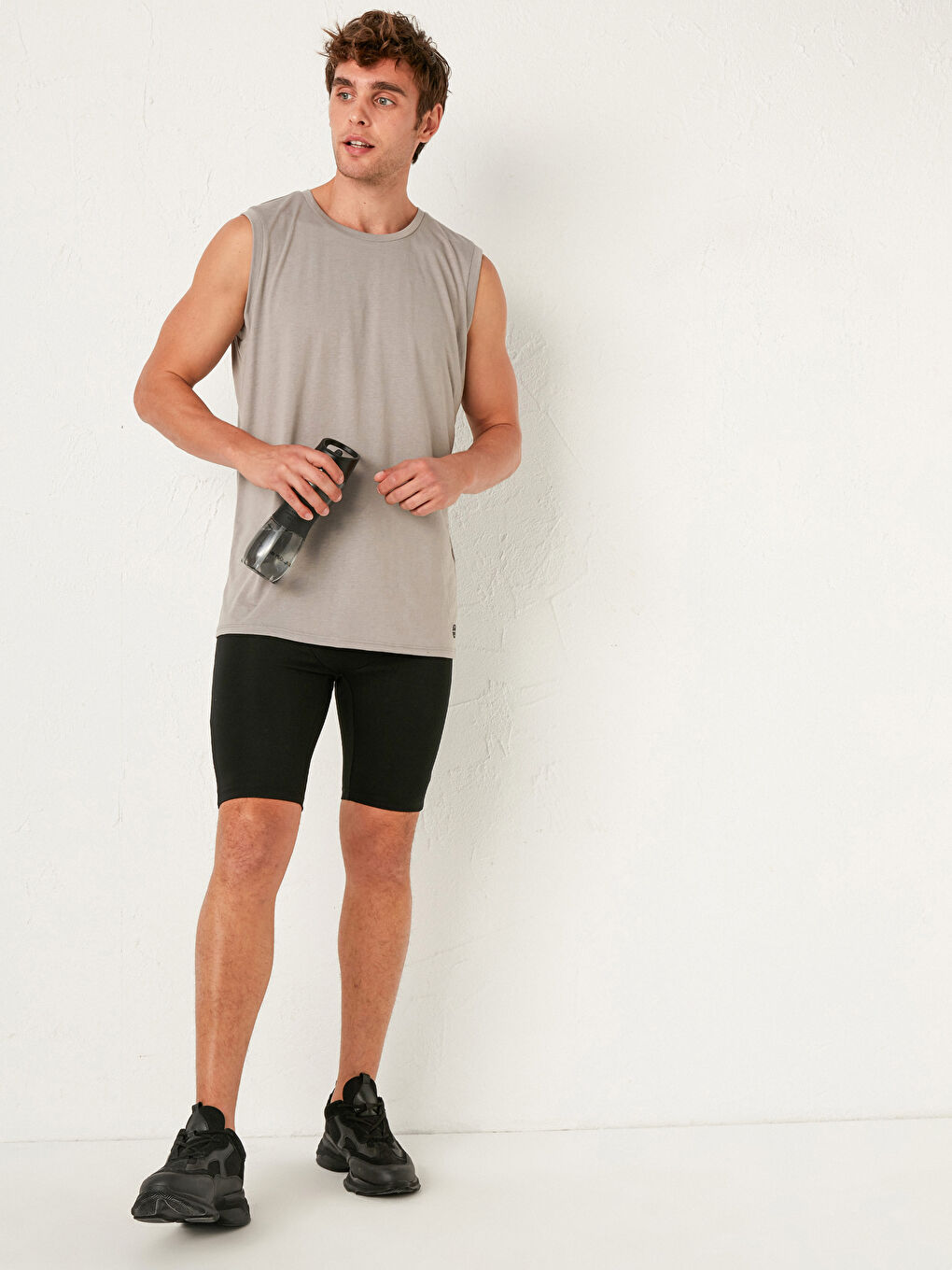 Siyah Standart Kalıp Aktif Spor Erkek Kısa Tayt-1