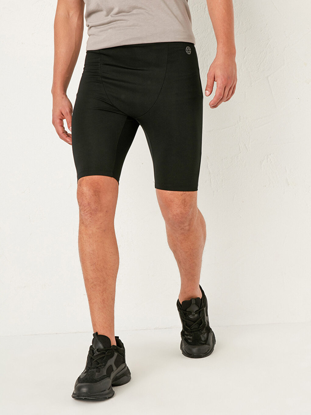 Siyah Standart Kalıp Aktif Spor Erkek Kısa Tayt-2