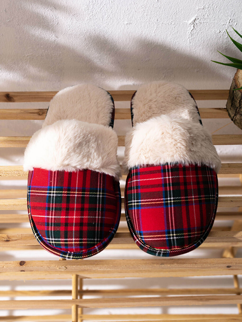 Closed Front Checkered Women's House Slippers-1
