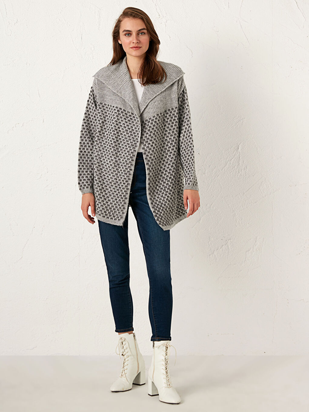 Gri Şal Yaka Uzun Kollu Kadın Triko Hırka-2