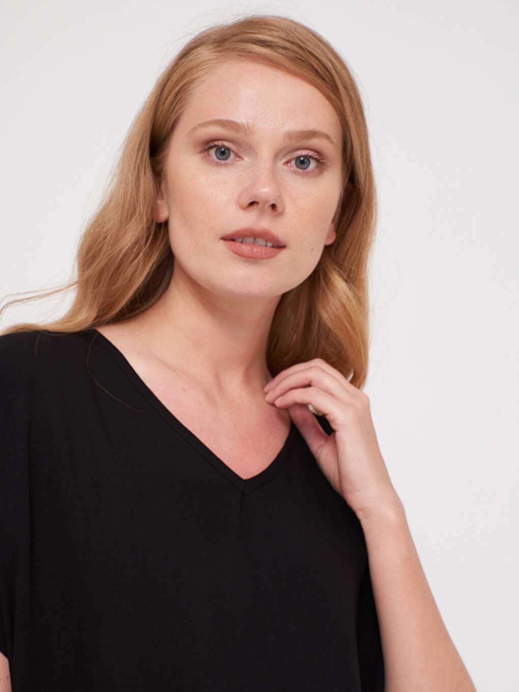 V-Neck Short Sleeve Women's T-Shirt-1