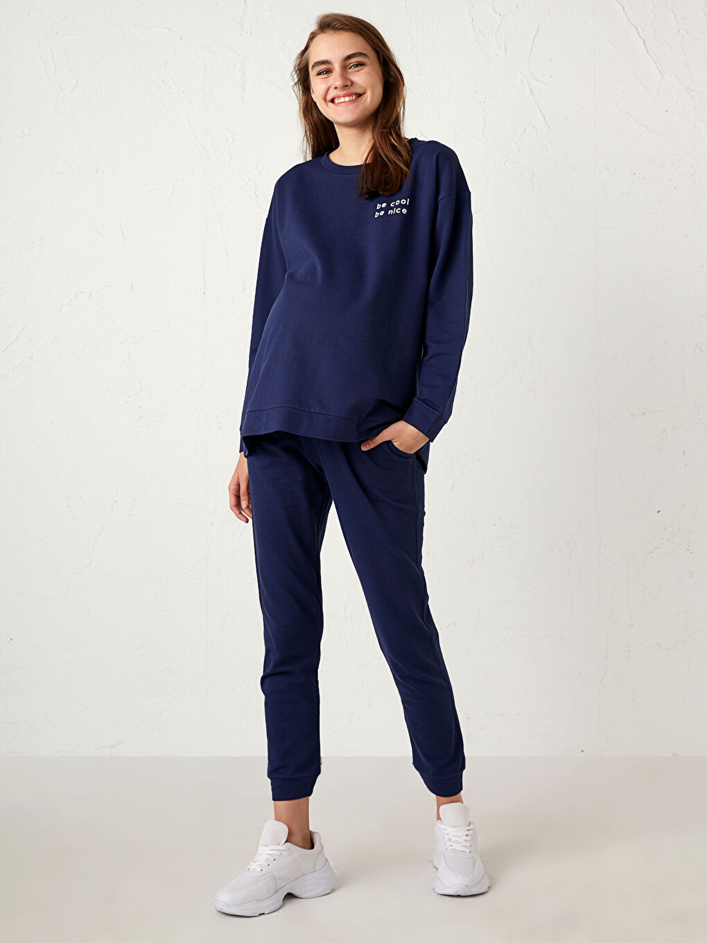 Свитшот для беременных с принтом-слоганом-2