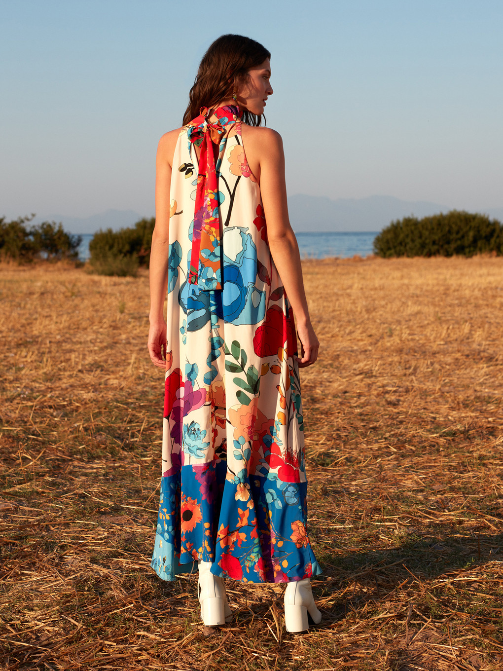 Ekru Halter Yaka Çiçekli Kadın Elbise-7