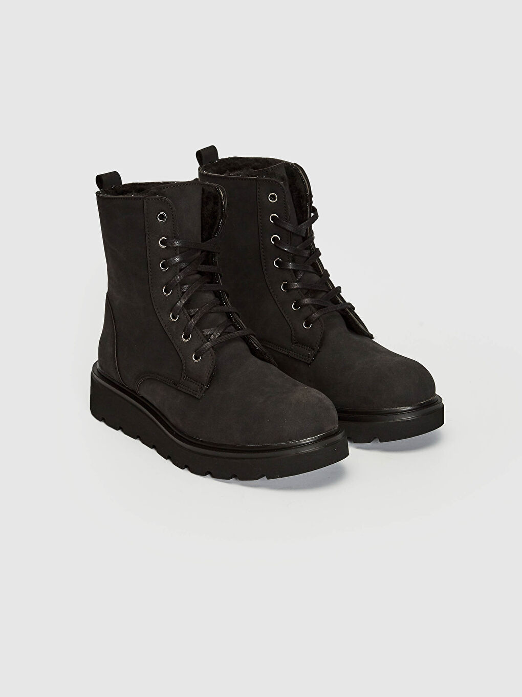 Женские замшевые ботинки длиной до щиколотки