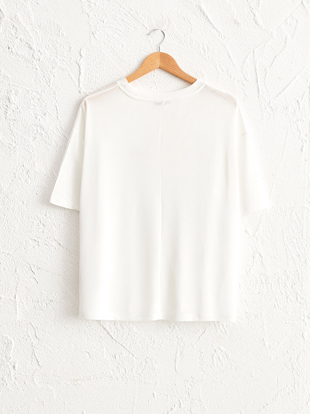 Ekru Bisiklet Yaka Yazı Baskılı Kısa Kollu Kadın Tişört-1