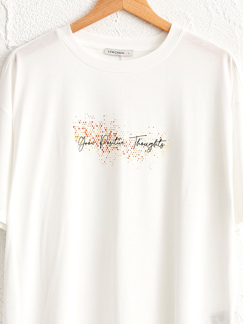 Ekru Bisiklet Yaka Yazı Baskılı Kısa Kollu Kadın Tişört-2