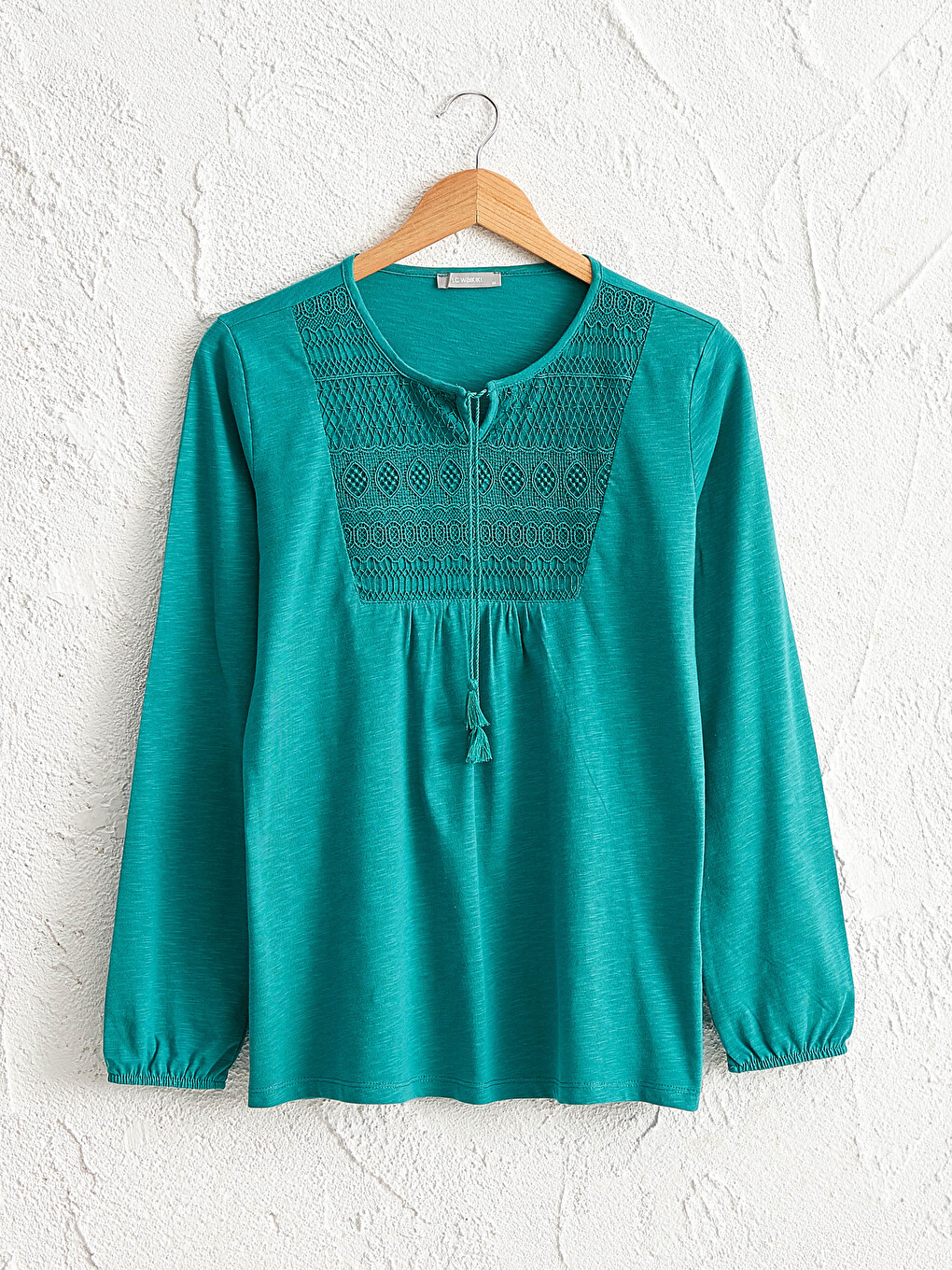 Neck Detailed Embroidered T-shirt
