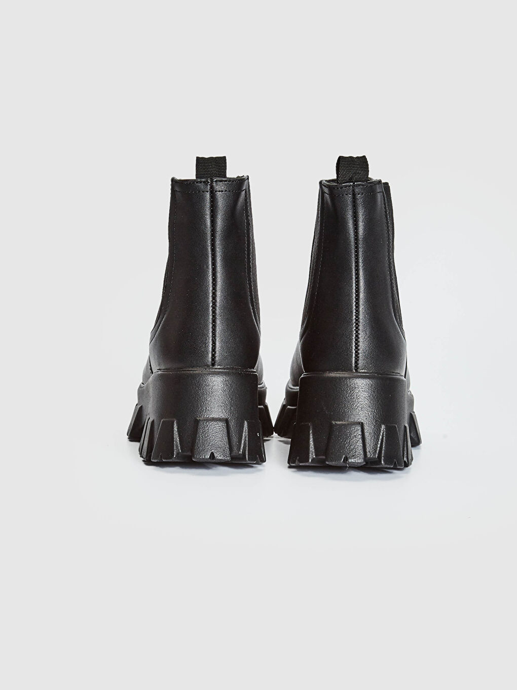 Siyah Kadın Kalın Tabanlı Bot-4