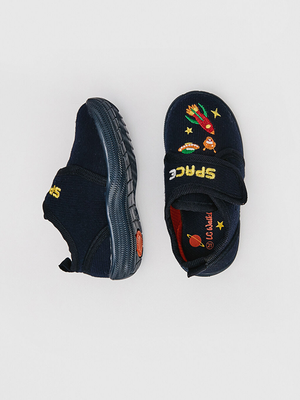 Домашние сапожки-тапочки с вышивкой для мальчиков-4