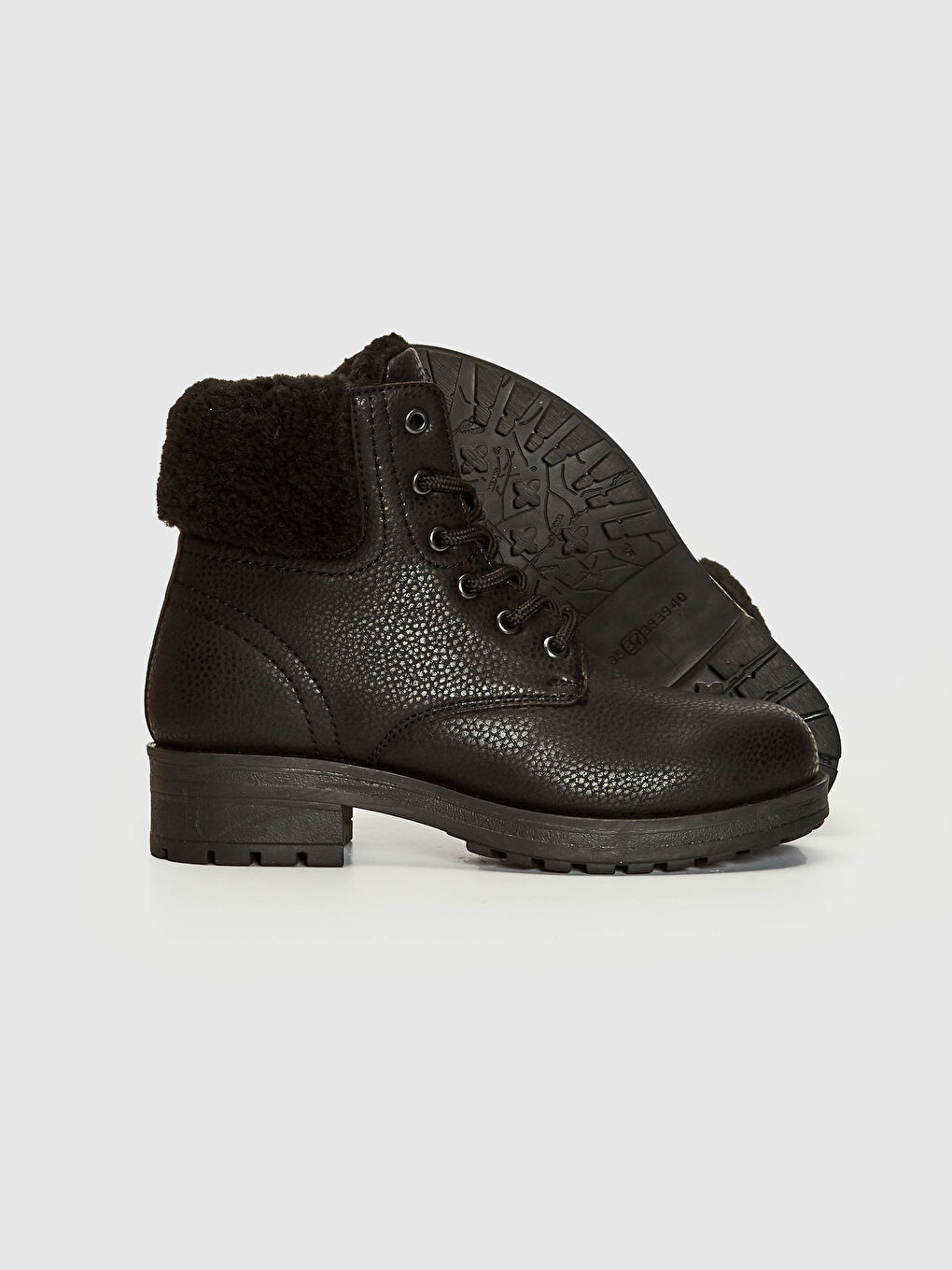 Женские зимние сапоги на шнуровке-6